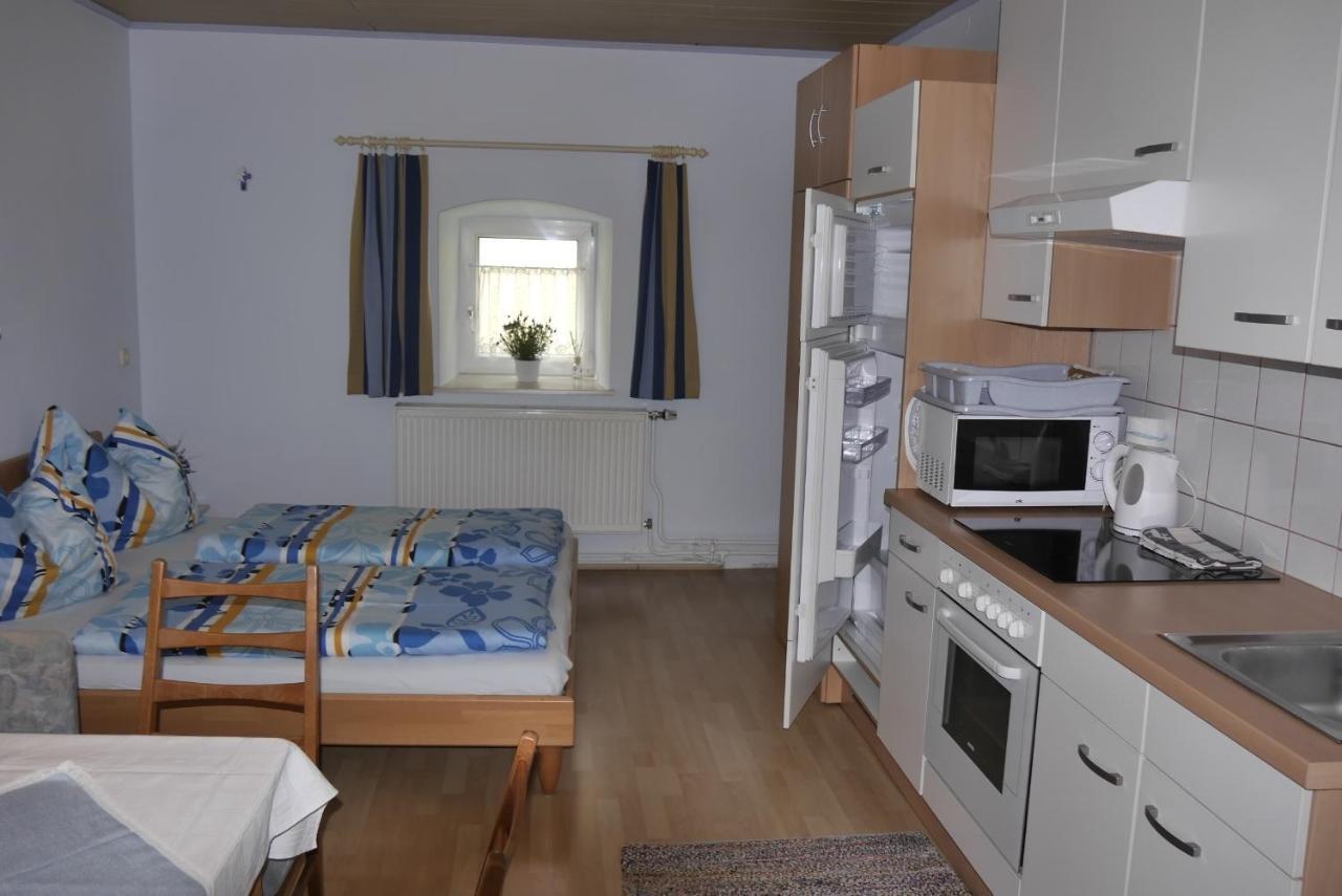 Gertis Blumenhof Privatzimmer, Ferienwohnung Gmund (Lower Austria) Exterior foto